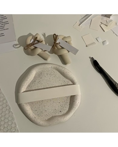 Asimetrik Yuvarlak Tepsi Bardak Altı Reçine Epoksi ve Beton Kalıbı - Kod:1272